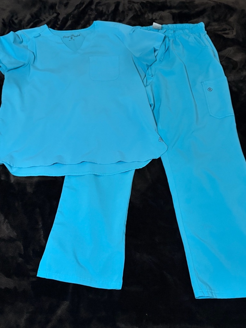 Easy Stretch scrub set